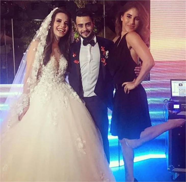 Rüzgar Erkoçlar, düğün biter bitmez kuyumcuya koştu!