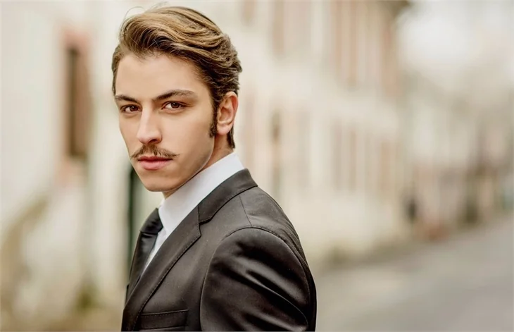 Boran Kuzum'a hayranlarından sürpriz!