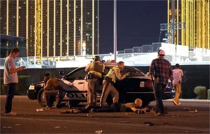 Las Vegas'ta konserde saldırı dehşeti! İlk fotoğraflar...