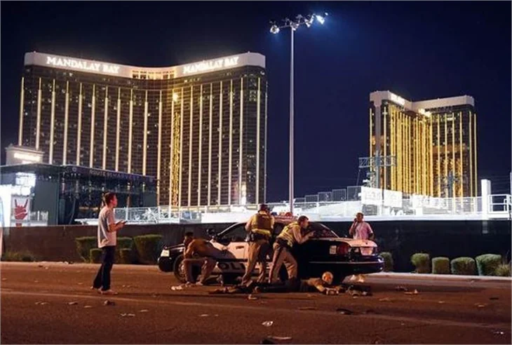 Las Vegas'ta konserde saldırı dehşeti! İlk fotoğraflar...