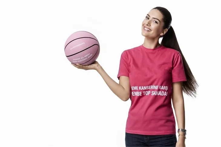 Elçin Sangu’dan büyük destek!