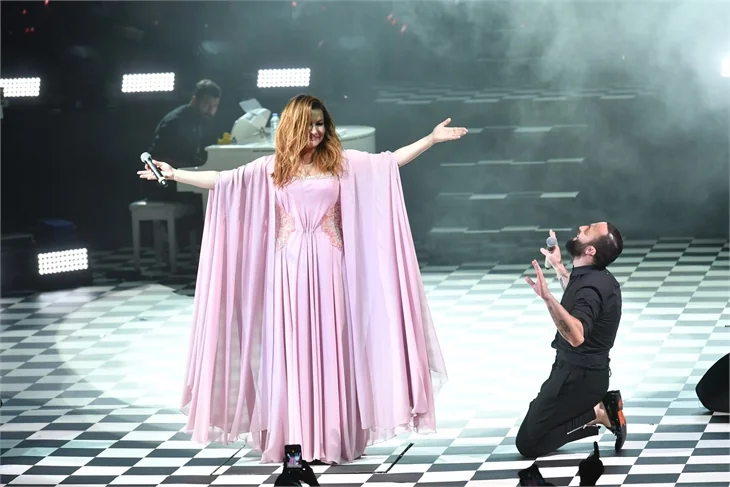 Berkay konserine ünlü akını!
