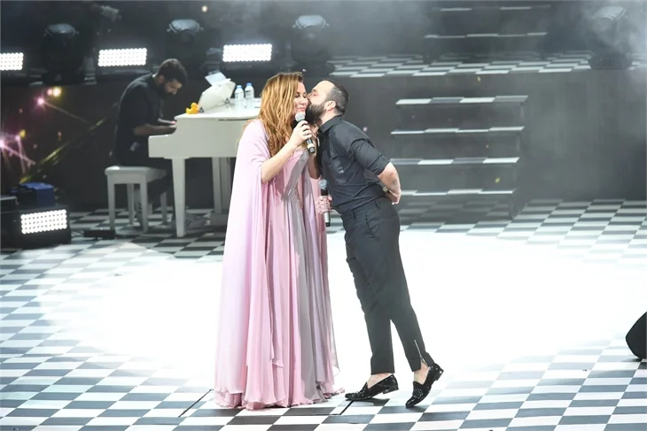 Berkay konserine ünlü akını!