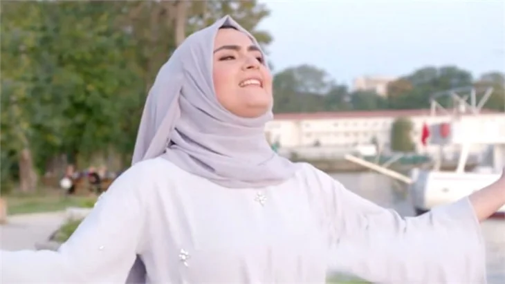 Gelin Adayı Hanife, oyunculuğuyla şaşırttı!