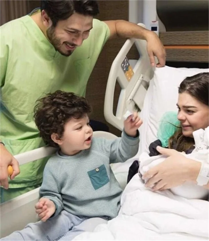 Bedri Güntay'dan eşi Pelin Karahan'a romantik kutlama!