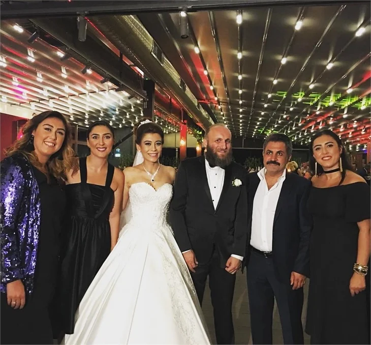Çetin Altay ve Gamze Kaçmaz evlendi!