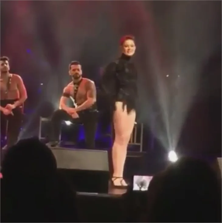 Burcu Biricik hayranlarını şaşırttı!