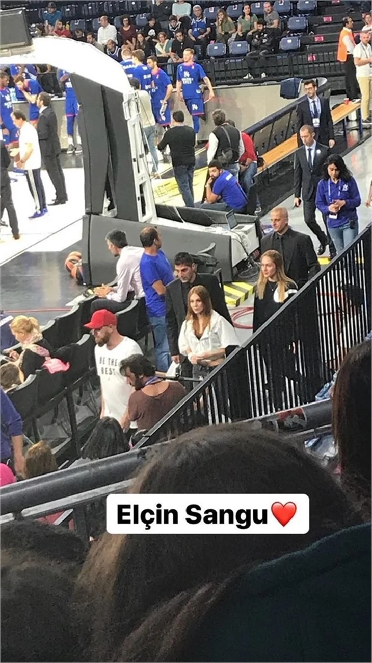 Elçin Sangu 'Pembe Top'la sahada!