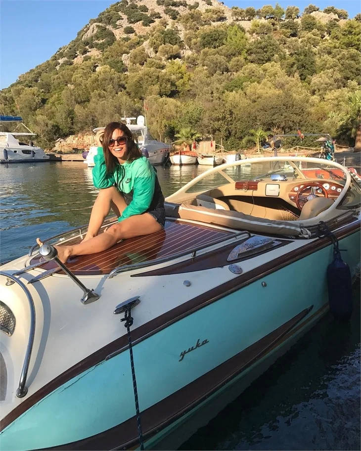 Simge Sağın'ın son yaz tatili!