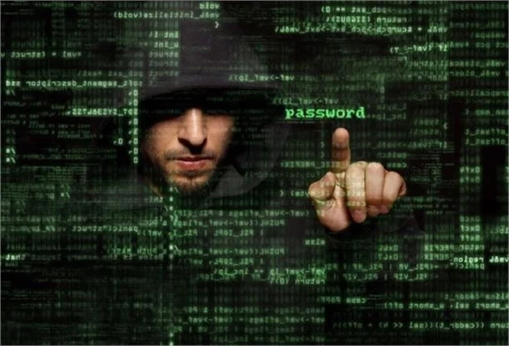 Hacker’lara ikinci dalga operasyonu! Mağdur ünlülerin sayısı artıyor...