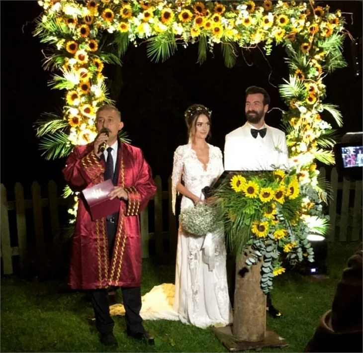 Hande Soral ve İsmail Demirci evlendi!