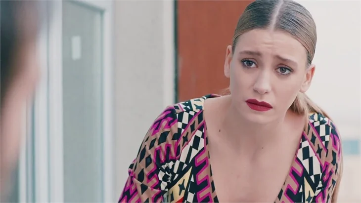 Serenay Sarıkaya'nın 'Fi' isyanı!