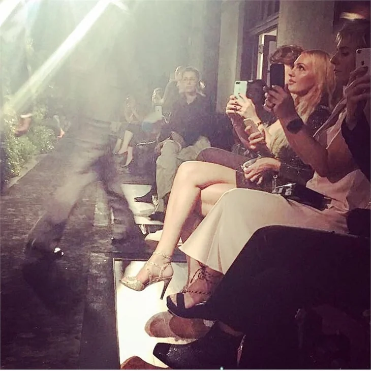 Meryem Uzerli'nin Los Angeles’a defile çıkarması!
