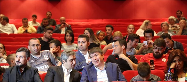 'Kurtlar Vadisi Vatan'a 'boş salon' şoku! Necati Şaşmaz filmin ortasında...