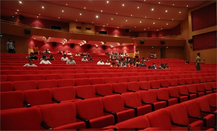 'Kurtlar Vadisi Vatan'a 'boş salon' şoku! Necati Şaşmaz filmin ortasında...