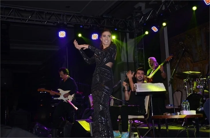 Yıldız Tilbe'den sürpriz karar! Mayıs ayında kadar...