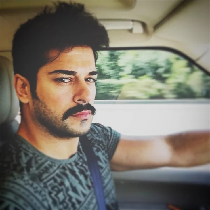 Burak Özçivit'in son durumu nasıl?