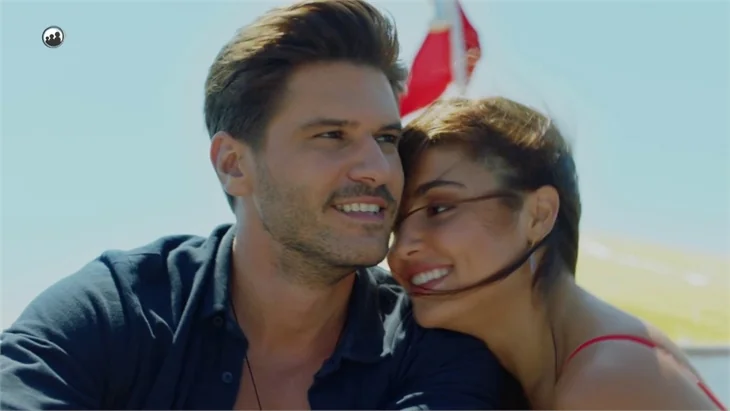 Tolgahan Sayışman ve Hande Erçel'in zor anları!