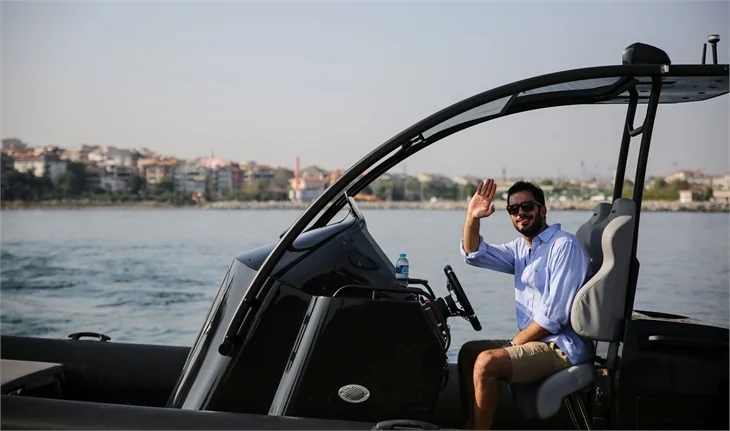 Barış Arduç sürat teknesinde!