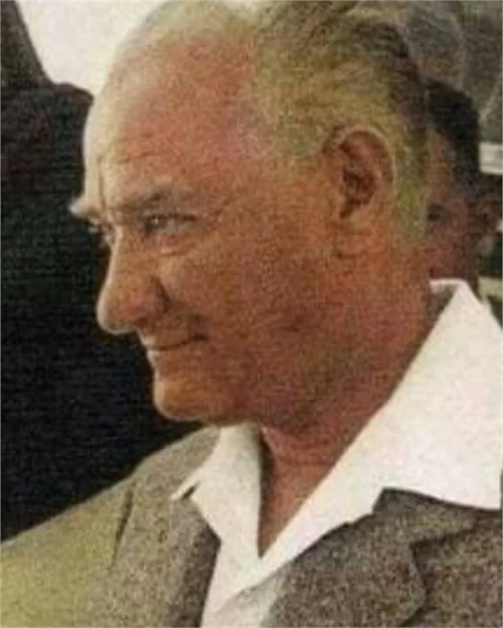 Ünlülerin 29 Ekim Cumhuriyet Bayramı mesajı