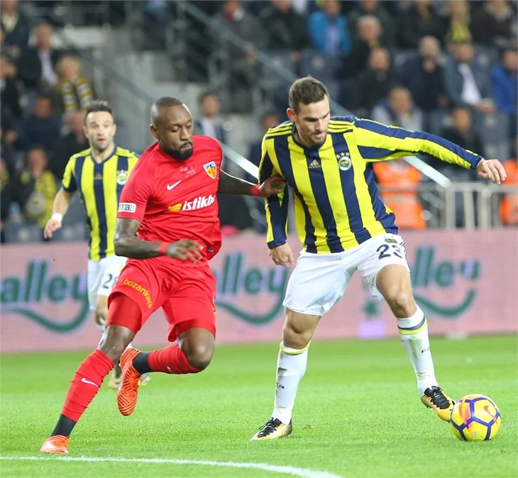 Fenerbahçe, son saniyede yıkıldı
