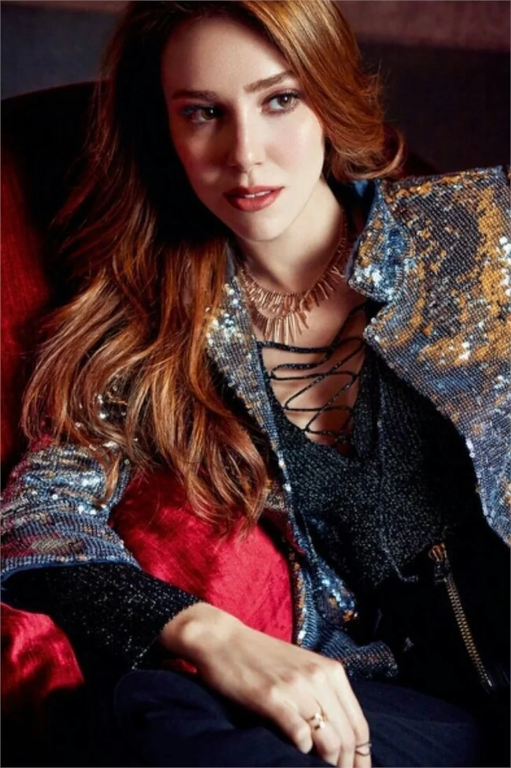 Elçin Sangu'ya sürpriz arkadaş!