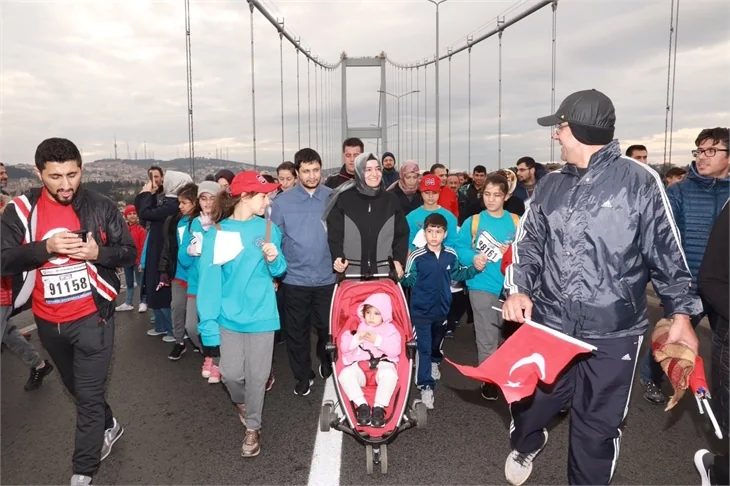 İstanbul Maratonu'na ünlü akını!
