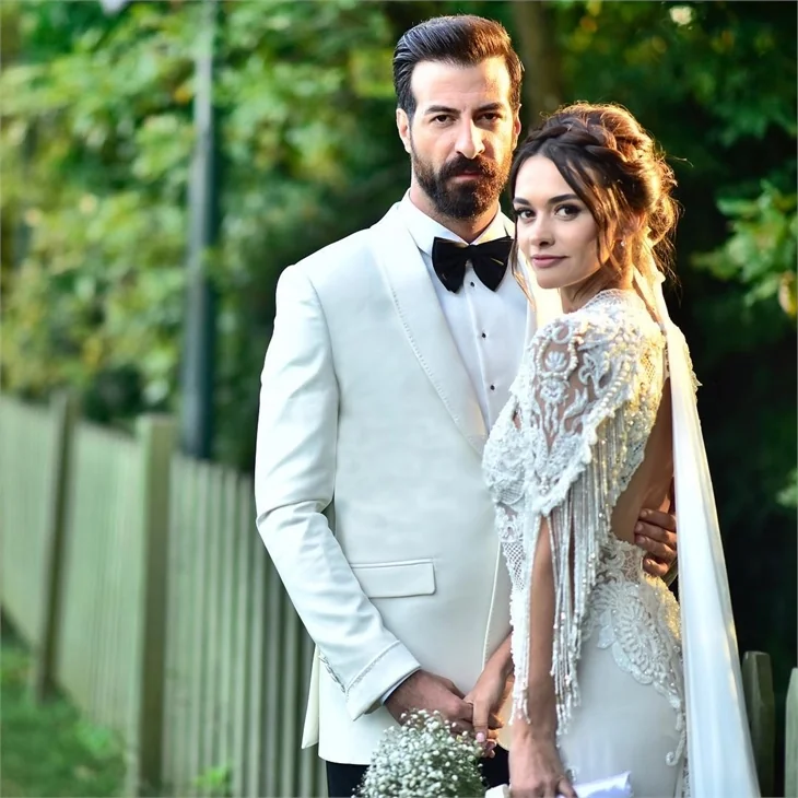 Hande Soral’dan eşine romantik kutlama!