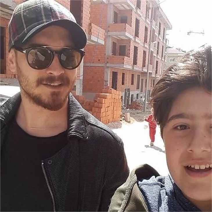 Çağatay Ulusoy şaşırttı!