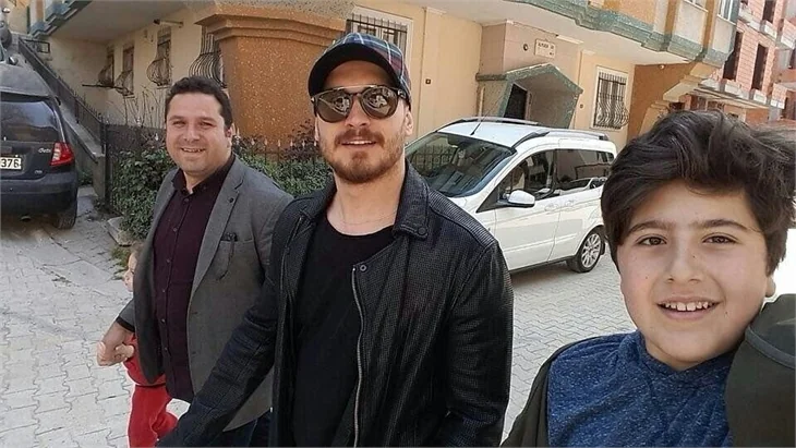 Çağatay Ulusoy şaşırttı!