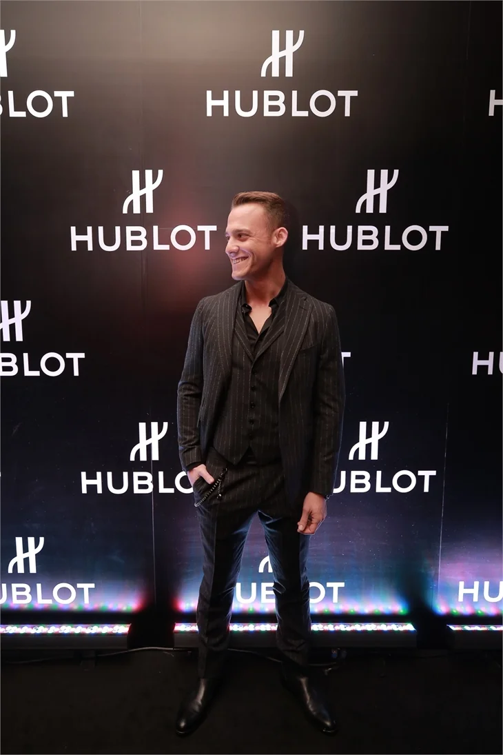 Kerem Bürsin'li davete büyük ilgi!