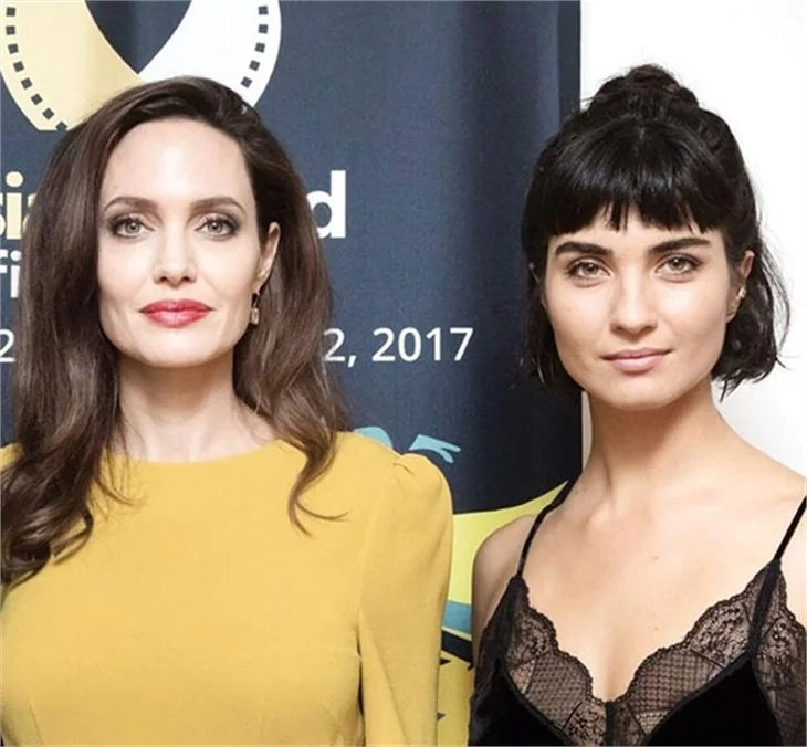 Tuba Büyüküstün, Angelina Jolie ile buluştu!