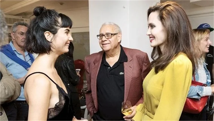 Tuba Büyüküstün, Angelina Jolie ile buluştu!