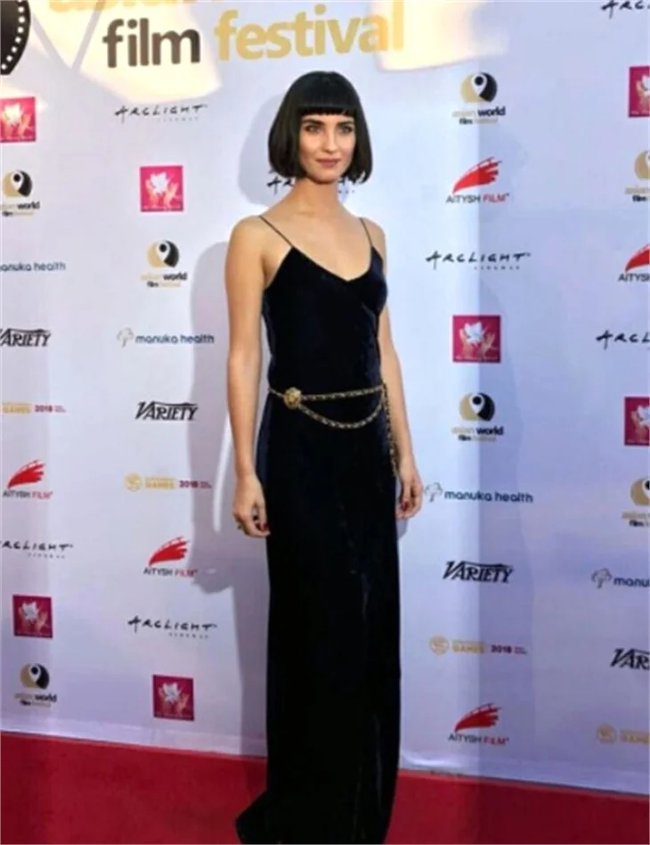 Tuba Büyüküstün, Angelina Jolie ile buluştu!