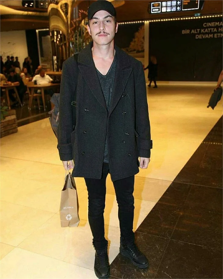Boran Kuzum'un tiyatro aşkı!