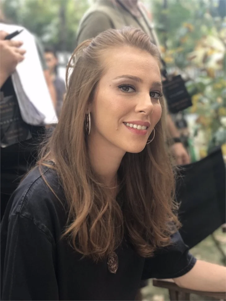 Elçin Sangu: Yapımcılardan hep kötü karakter teklifi geldi