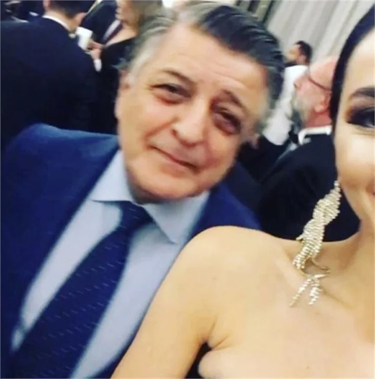Yılmaz Vural'ın Cansu Taşkın'la fotoğrafı sosyal medyayı salladı!
