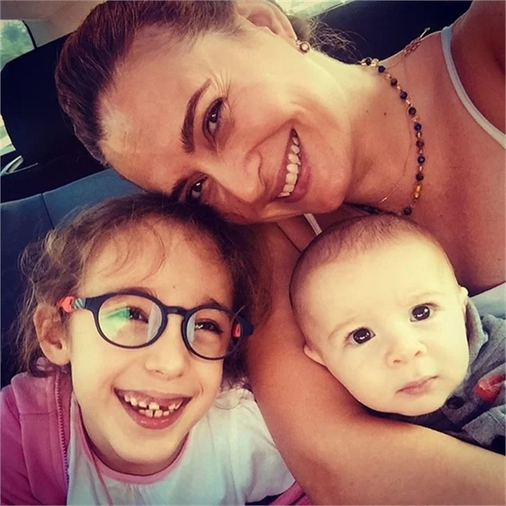 Ceyda Düvenci'ye 300 bin TL'lik teklif!