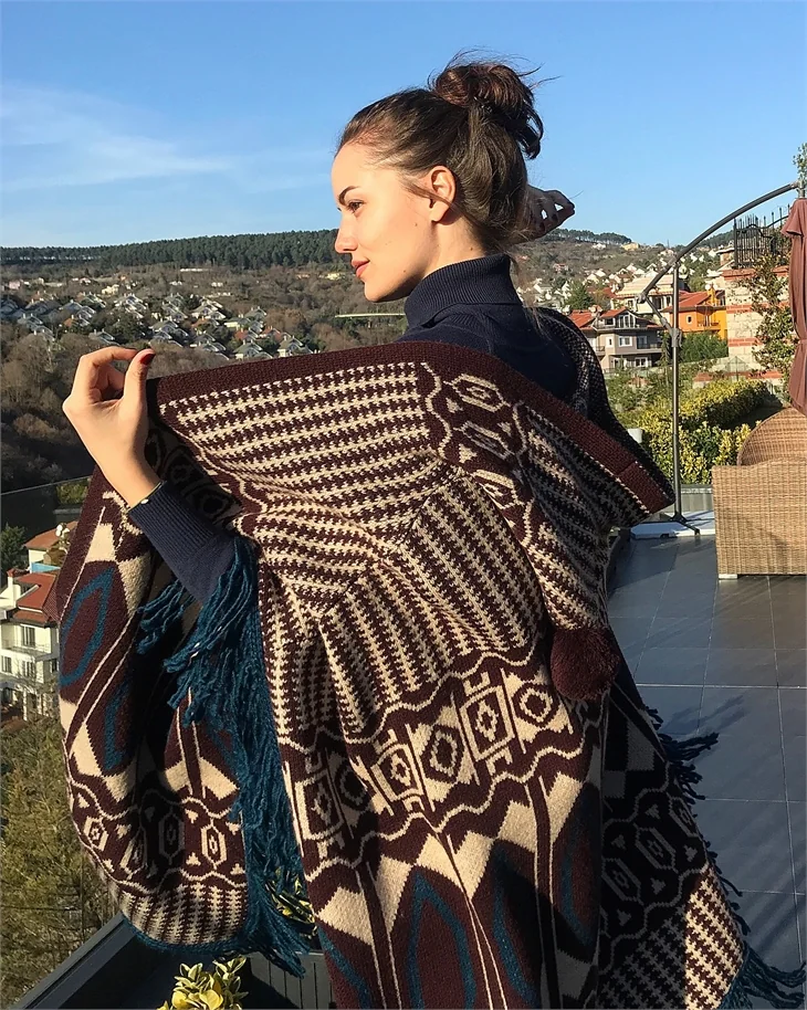 Fahriye Evcen'in en sevdiği stil!