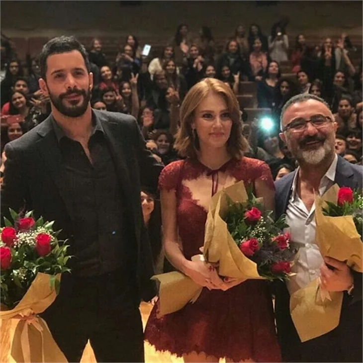 'Mutluluk Zamanı' Bakü'de gala yaptı!