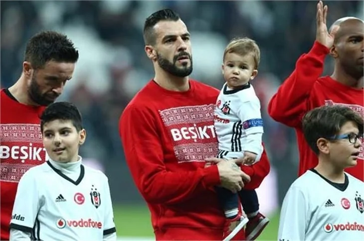 Gözler yengedeydi!