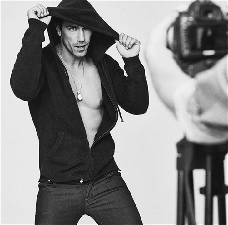 İbrahim Çelikkol'un pozu olay oldu!