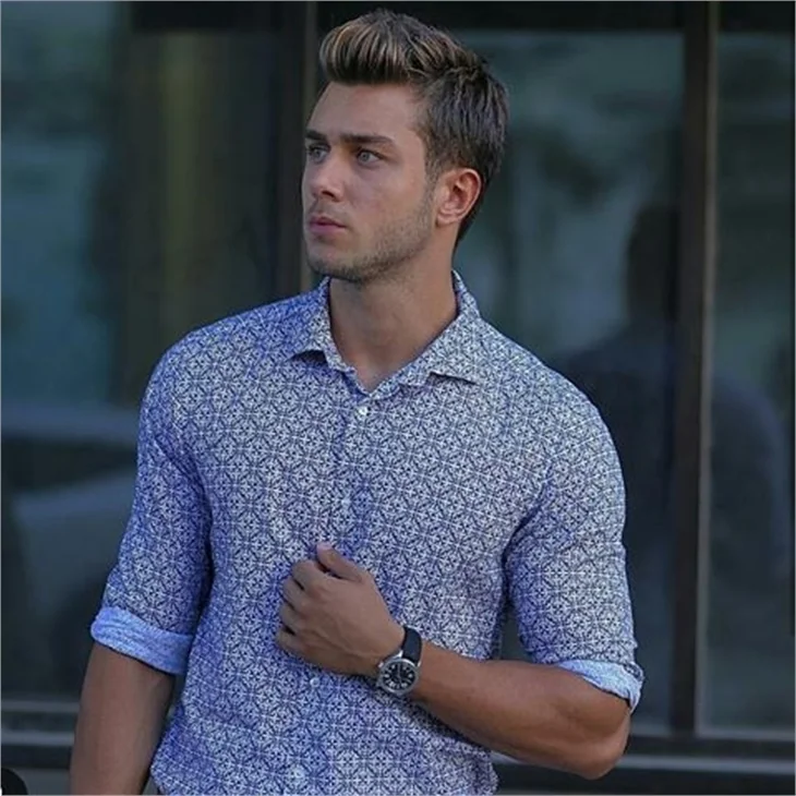 Ünlü model  Onur Seyit Yaran, hayranı yüzünden korku içinde!