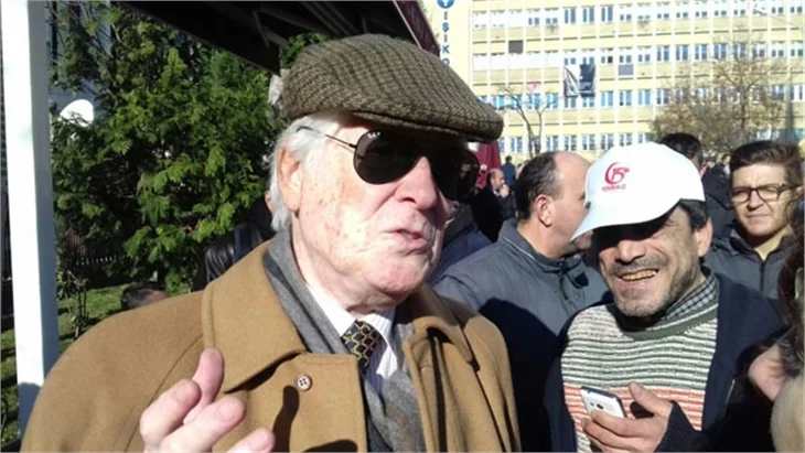 Münir Özkul uğurlanıyor!