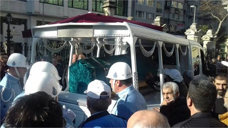 Münir Özkul uğurlanıyor!