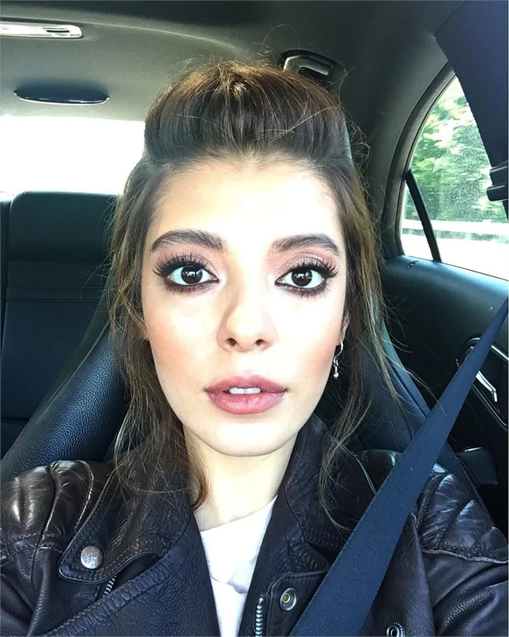 Selin Şekerci'nin yeni dizisi belli oldu!