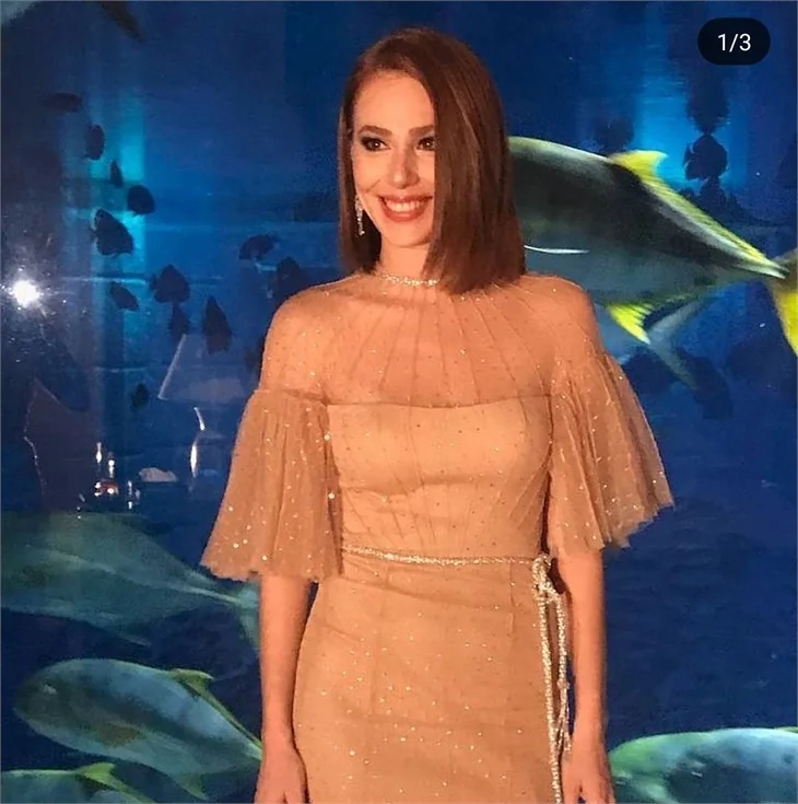 Elçin Sangu, 'Dubai'de ödül aldı!