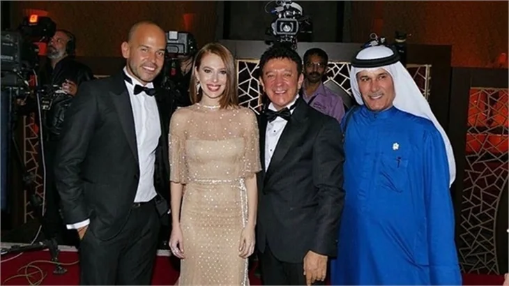 Elçin Sangu, 'Dubai'de ödül aldı!