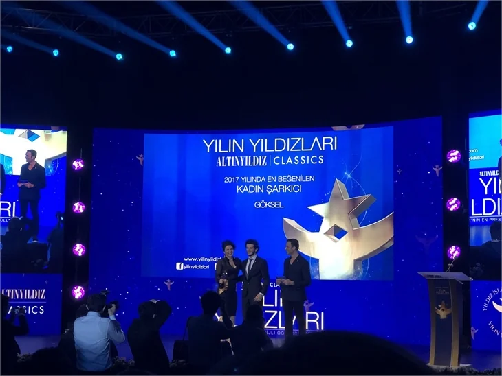 "Yılın Yıldızları Ödülleri" sahiplerini buldu!