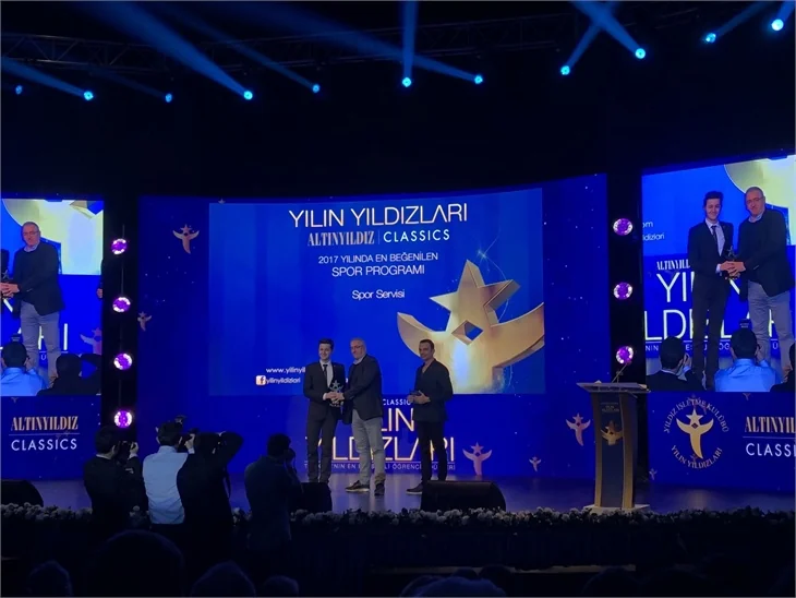 "Yılın Yıldızları Ödülleri" sahiplerini buldu!